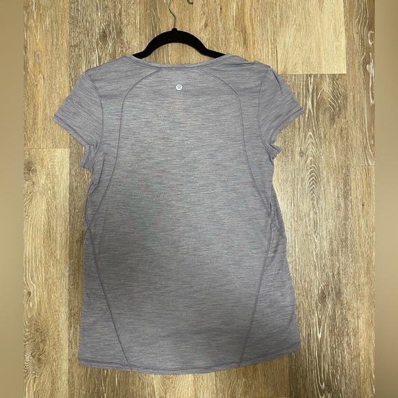 Lululemon Athletica Lightweight Tee - Picture 2 of 4